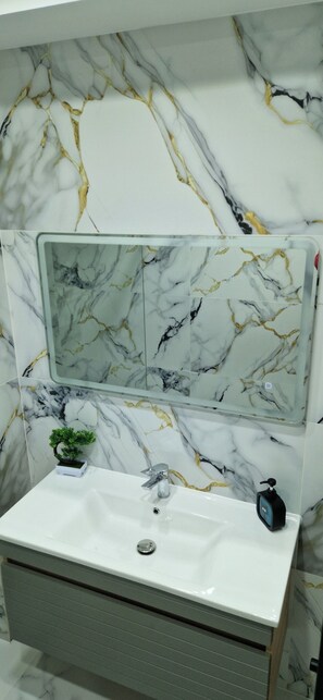 Bathroom - Elite Downtowne apartment (Chișinău)