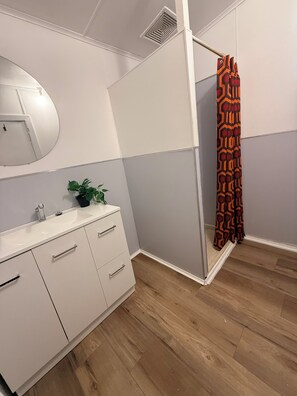 Handdukar, tvål och toalettpapper