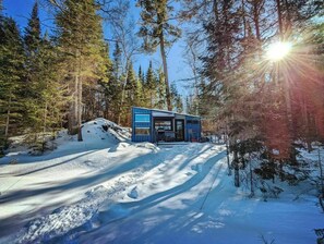 Exterior - Penner Cabin | Peaceful Wilderness Retreat (Minnow Drive, Dysart et al, ON)