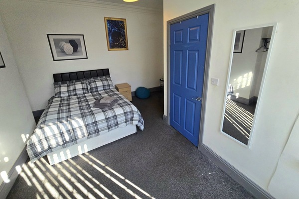 Room 1 Bedroom