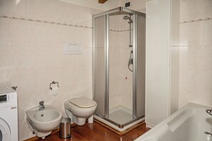 Bidet