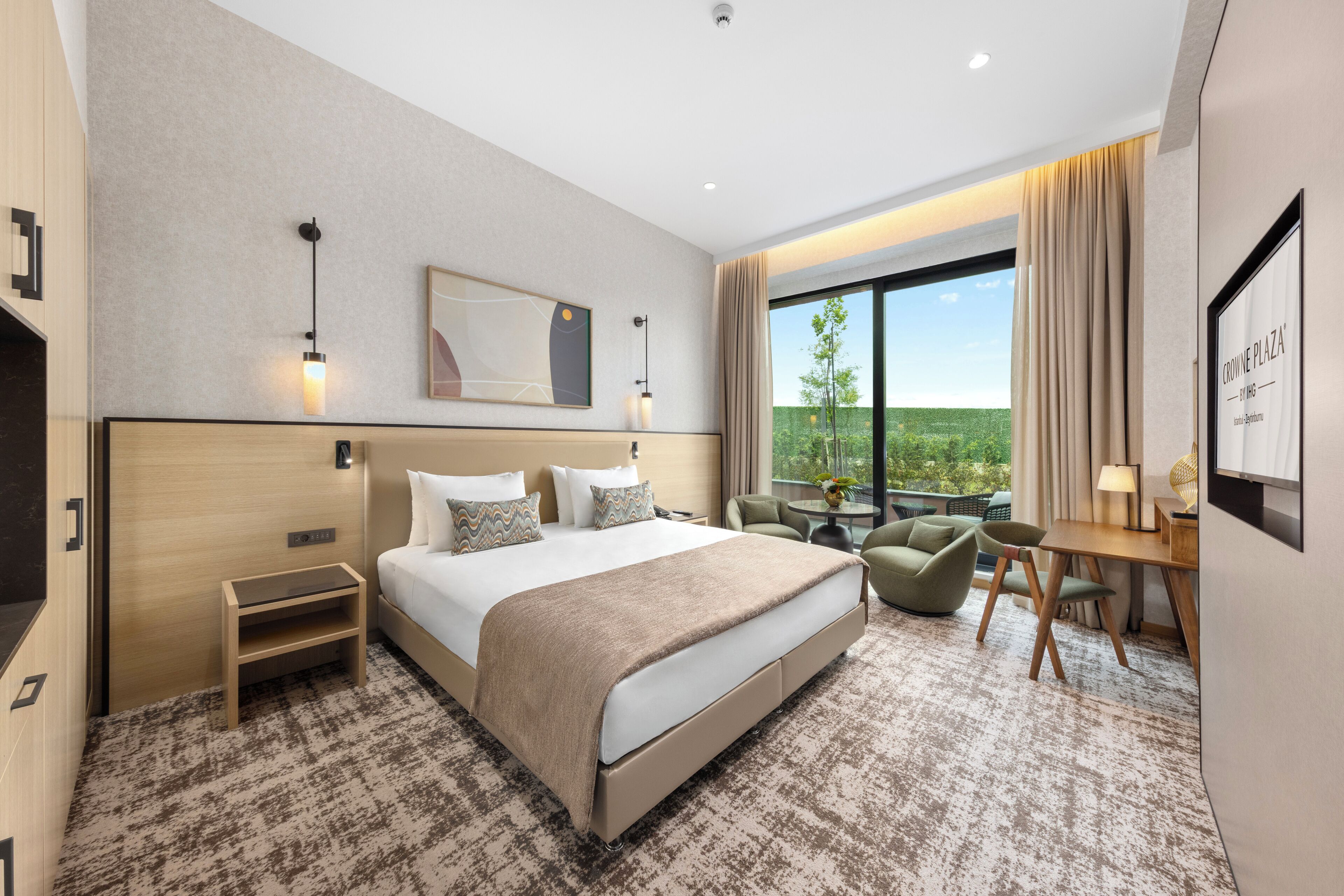 Hochwertige Bettwaren, Tempur-Pedic-Betten, Minibar, Zimmersafe