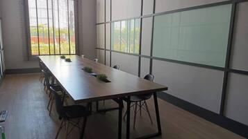 Apartamento | Sala de reunião