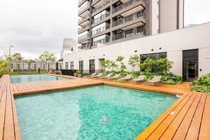 Apartment | Kolam renang | Kolam renang terbuka 