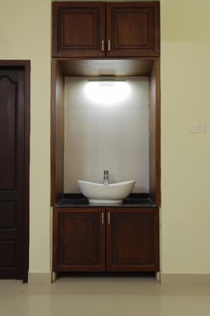 Economy tweepersoonskamer | Badkamer