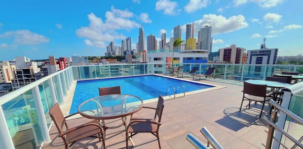 Piscina externa