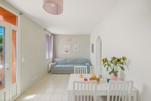 Dining - Batarelles 1, breathtaking sea views! (Carqueiranne)