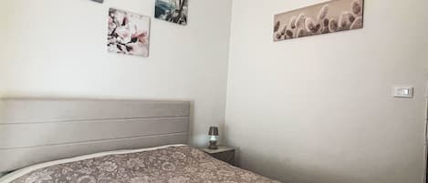 2 bedrooms, Internet