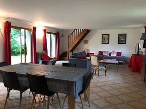 Interior - Holiday Home “Gîte Le Clos aux Cerises” (Eu)