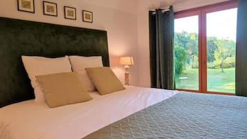 1 bedroom, iron/ironing board, bed sheets
