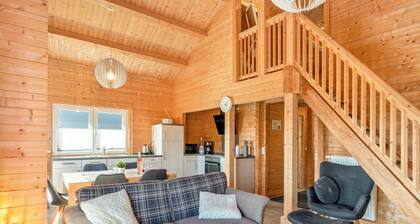 Ferienhaus Am Harkebrügger See: Seeblick, private Terrasse & WLAN