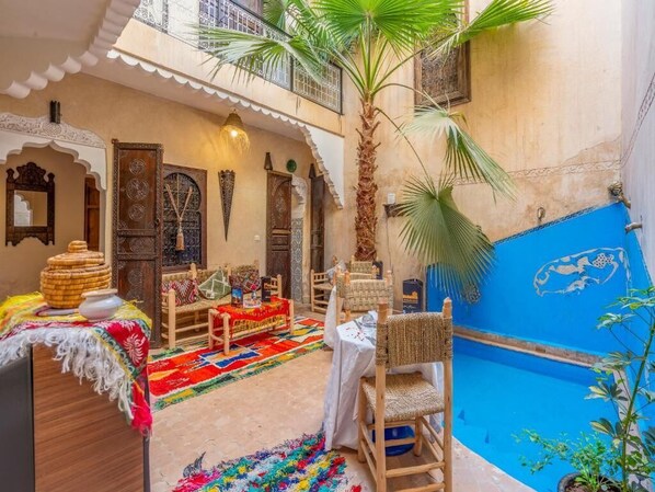 Dining - Charming 3-bedroom riad in delightful Marrakech (Marrakech)