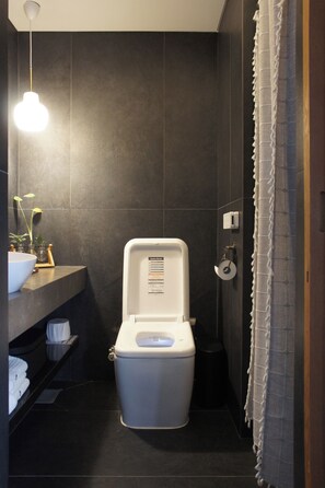 Bathroom - Korea Premium Hanok Villa with Jacuzzi in Bukchon near Gyeongbokgung·Gwanghwamun (Seoul)