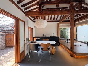 Dining - Korea Premium Hanok Villa with Jacuzzi in Bukchon near Gyeongbokgung·Gwanghwamun (Seoul)