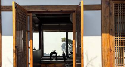 Korea Premium Hanok Villa with Jacuzzi in Bukchon near Gyeongbokgung·Gwanghwamun