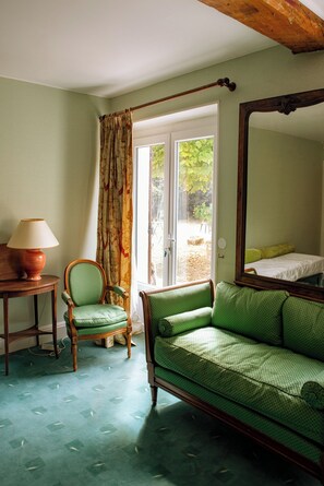 Quarto casal clássico, vista para o jardim | Parte interna