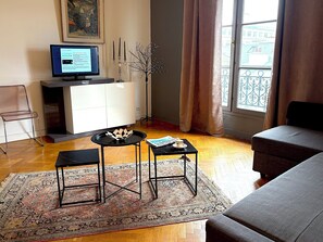 Smart TV - L'appartement Beauce (Paris)