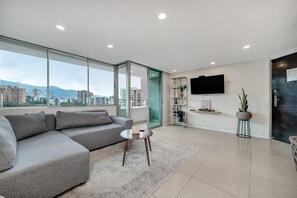 Apartment - Poblado de Alejandr a - 1202 (Medellín)