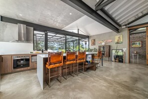 Villa - Amazing Private Jacuzzi Juanitolaguna Luxury House (Retiro)