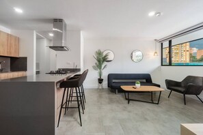 House - Go Living Suites - 402 (Medellín)