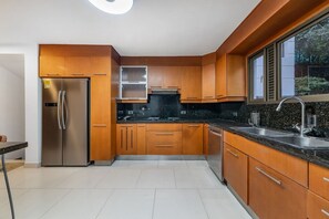 Villa - Casa Terracina Amazing 5BR Mansion With Private Pool (Envigado)