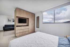 Room - Oslo 2411 in Medell n (Medellín)