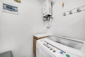 Room - Oslo 2411 in Medell n (Medellín)