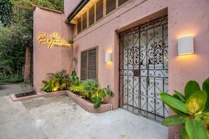 Apartment - Botánica 103-familiar (Medellín)