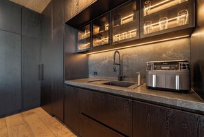 Villa - Ultra Luxury Villa With Unique Lake View (Retiro)