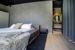 Villa - Ultra Luxury Villa With Unique Lake View (Retiro)