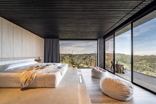 Ultra Luxury Villa With Unique Lake View