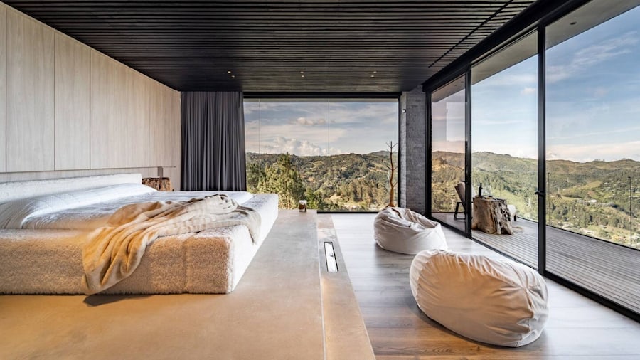 Ultra Luxury Villa With Unique Lake View