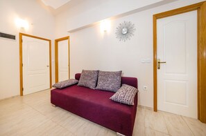 TV - Beachfront apartment Mareo 6 (Zaton)