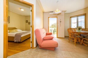 1 bedroom, iron/ironing board, free WiFi, bed sheets - Beachfront apartment Mareo 3 (Zaton)