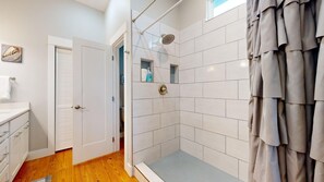 Shower, hair dryer, towels, shampoo - Lasting Respite – Coastal Getaway w/ Pond Views, Pool & Beach Access (Port Aransas)