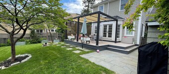 Sunny 4-bedroom house with AC in charming Burlington