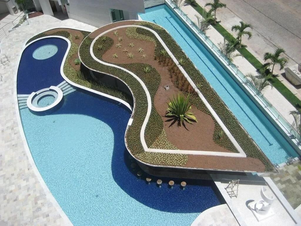 Apartamento luxo, sacada | Piscina