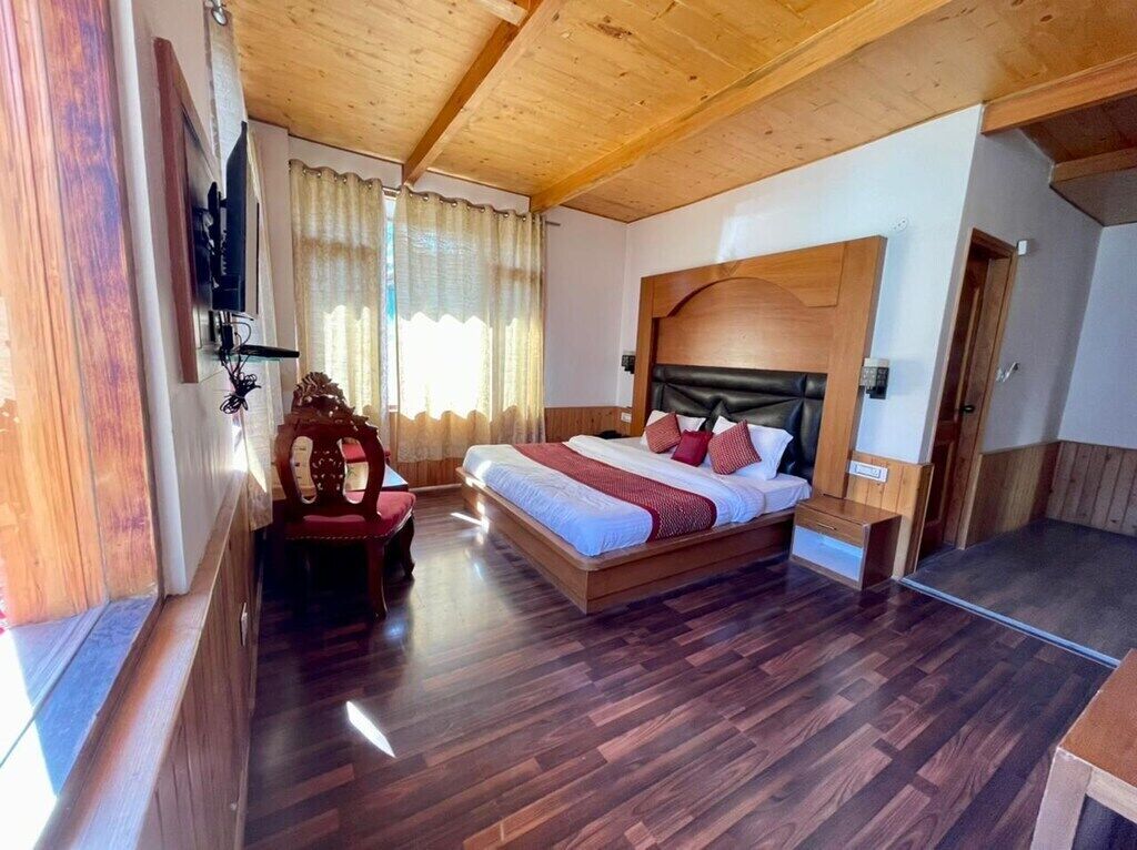 Family Double Room, Balcony, Mountain View