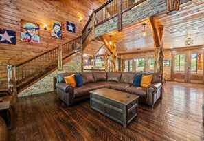 Interior - Spacious 7BD | Playset | Sleeps 18 | Game Room (Broken Bow)