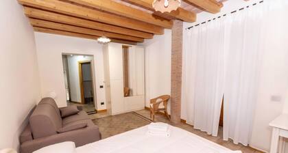 Superor Vulcan Room