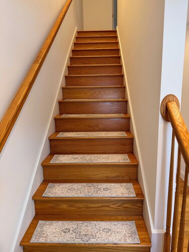 Beautiful 2-bedroom townhome in Kittery, walking distance to Portsmouth.