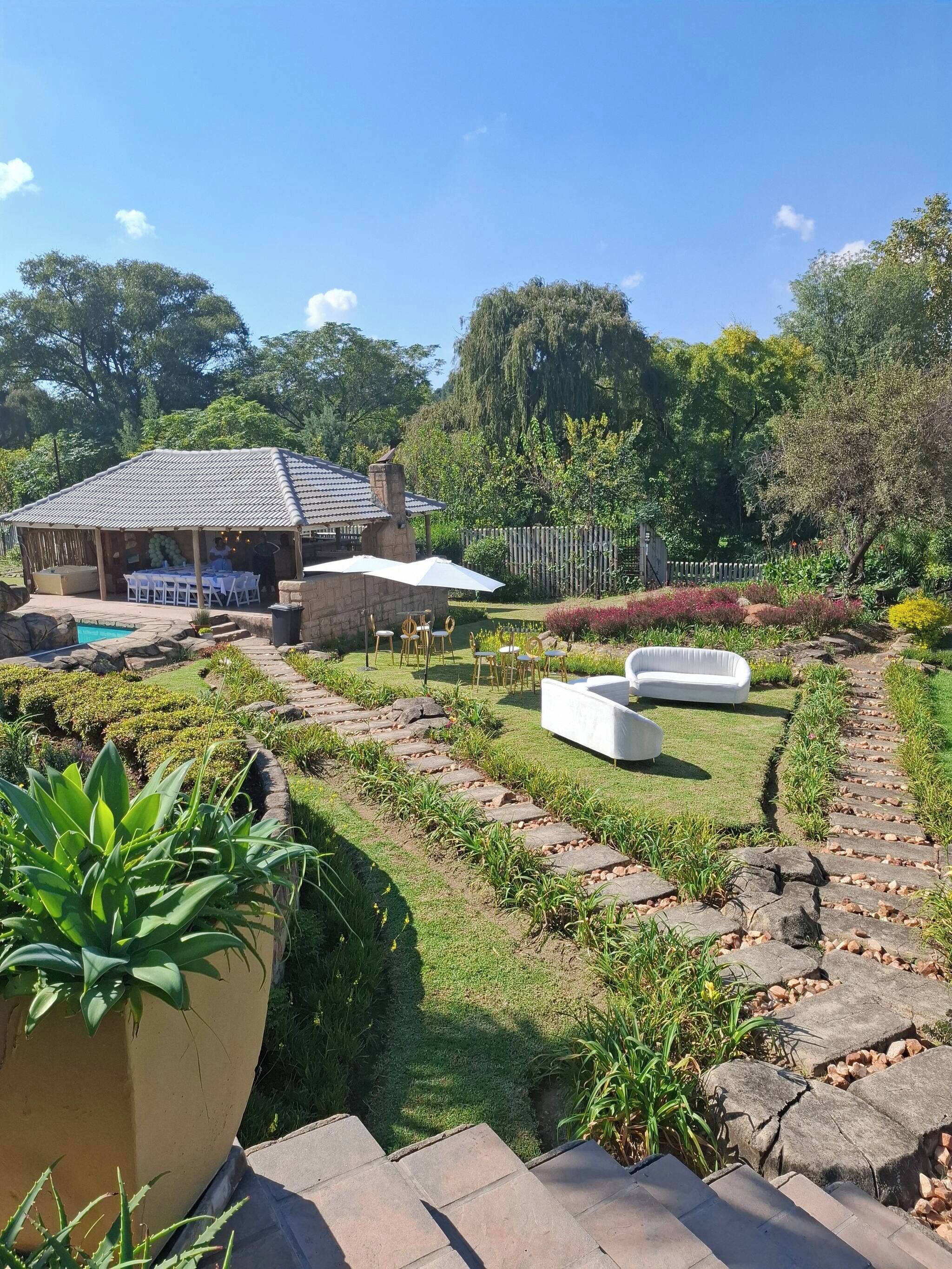 Casa, 4 quartos, varanda | Terraço/pátio