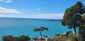 Miscellaneous - "Ocean Blue" – A Gem with Unmatched Sea View, Wi-Fi, and Air Conditioning (Sant'Andrea di Rovereto)