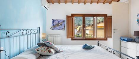 1 habitación, wifi y ropa de cama