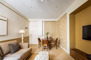TV - A33-Republique-2BedRooms-Marais-Paris03-AC (Paris)