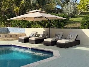 Pool - Quiet Spacious 5-bedroom house in lovely North Palmetto Point with AC (North Palmetto Point)