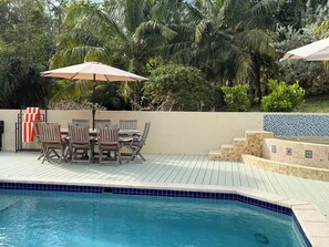 Pool - Quiet Spacious 5-bedroom house in lovely North Palmetto Point with AC (North Palmetto Point)