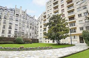 Exterior - Peaceful-1bedroom -Trocadero -Eiffel Tower -Paris16 (Paris)