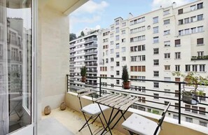 Property grounds - Peaceful-1bedroom -Trocadero -Eiffel Tower -Paris16 (Paris)