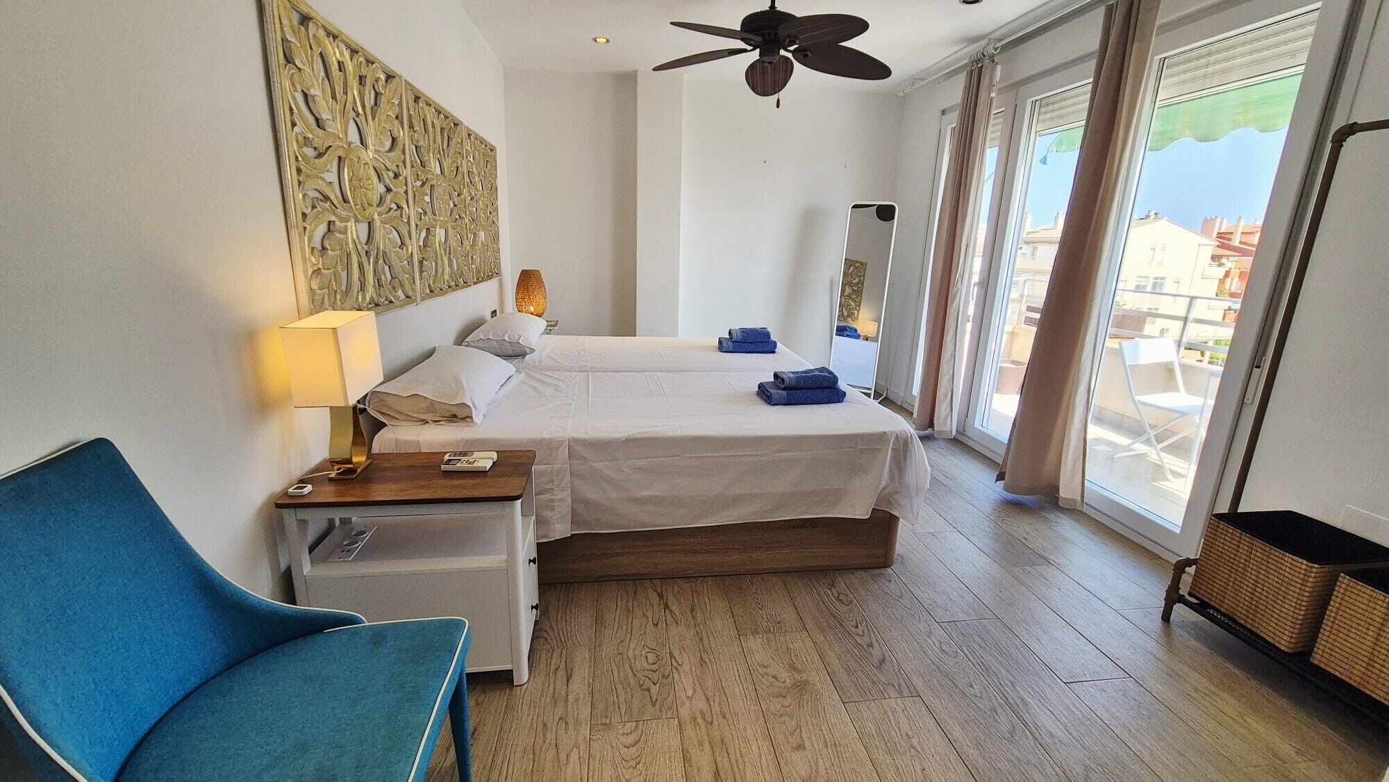 2 slaapkamers, een strijkplank/strijkijzer, wifi, beddengoed